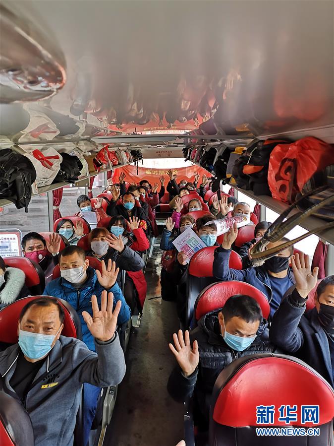 （做好六穩(wěn)工作 應(yīng)對(duì)復(fù)雜局面&middot;圖文互動(dòng)）（1）四川：&ldquo;點(diǎn)對(duì)點(diǎn)、一站式&rdquo;送農(nóng)民工安全返崗