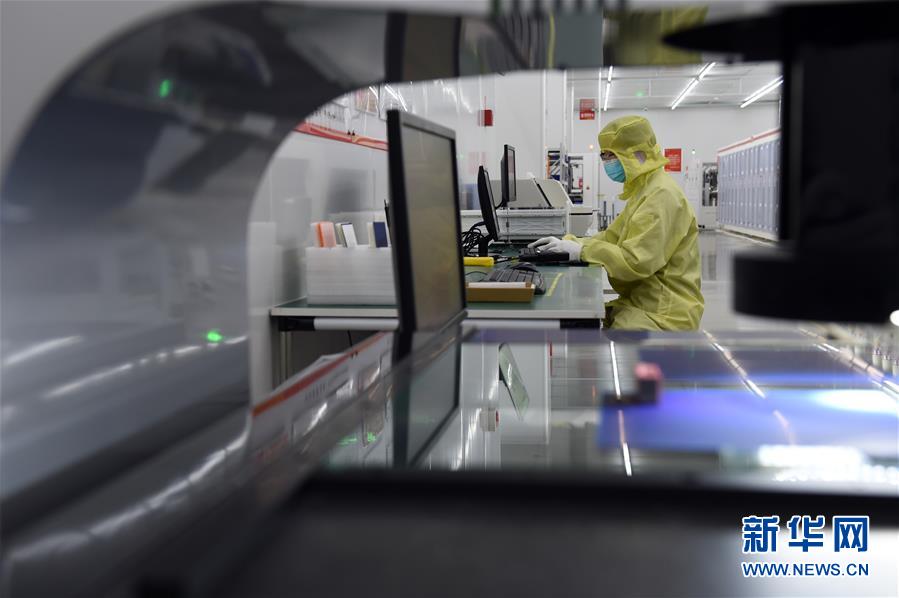 (在習(xí)近平新時(shí)代中國特色社會(huì)主義思想指引下——新時(shí)代新作為新篇章·習(xí)近平總書記關(guān)切事·圖文互動(dòng))(5)打好防控“主動(dòng)仗”——各地精準(zhǔn)施策堅(jiān)決遏制疫情蔓延