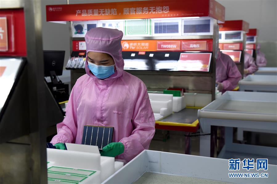 (在習(xí)近平新時(shí)代中國特色社會(huì)主義思想指引下——新時(shí)代新作為新篇章·習(xí)近平總書記關(guān)切事·圖文互動(dòng))(6)打好防控“主動(dòng)仗”——各地精準(zhǔn)施策堅(jiān)決遏制疫情蔓延