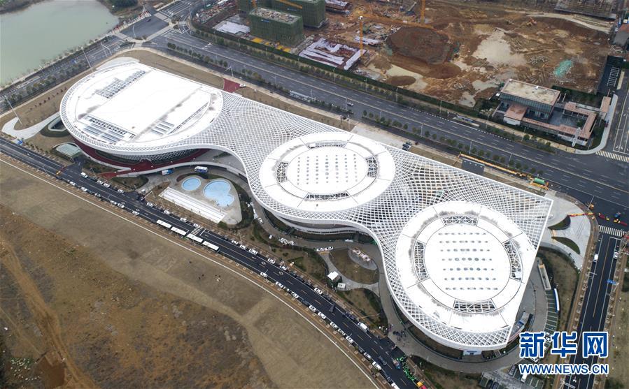 (聚焦疫情防控)(7)武漢首個以中醫(yī)為主的方艙醫(yī)院開始收治病人