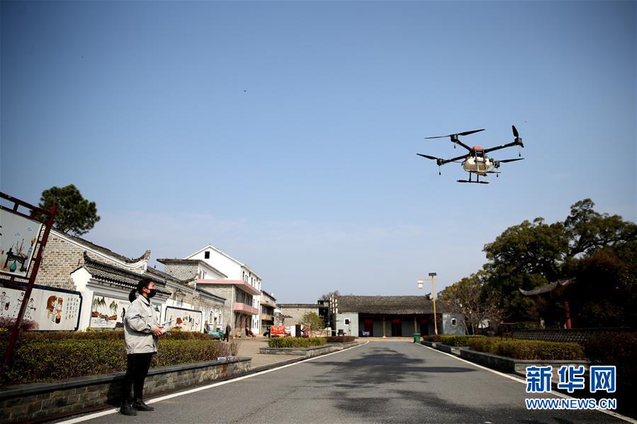 (在習(xí)近平新時(shí)代中國(guó)特色社會(huì)主義思想指引下——新時(shí)代新作為新篇章·習(xí)近平總書(shū)記關(guān)切事·圖文互動(dòng))(6)科學(xué)的“硬核力量”——來(lái)自抗疫一線的報(bào)告