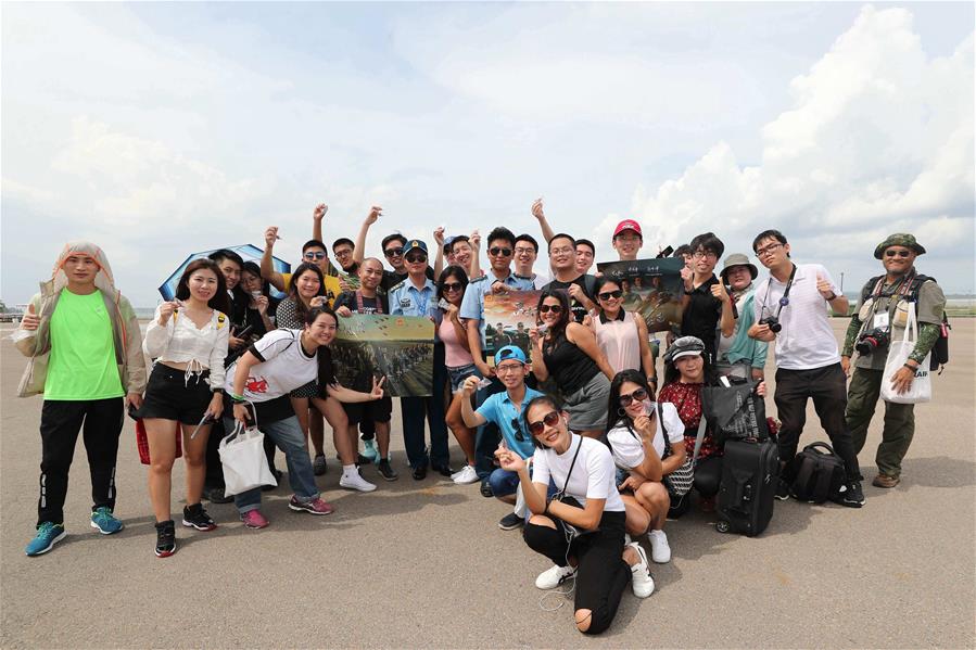 （聚焦疫情防控&middot;圖文互動(dòng)）（2）運(yùn)-20&ldquo;硬核機(jī)票&rdquo;為啥走紅走心？ &mdash;&mdash;探尋空軍的戰(zhàn)&ldquo;疫&rdquo;故事