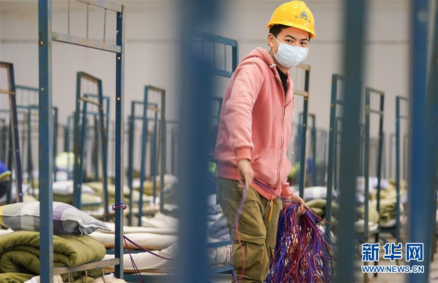 (新華全媒頭條·圖文互動(dòng))(5)托舉生命的方舟——方艙醫(yī)院建設(shè)記