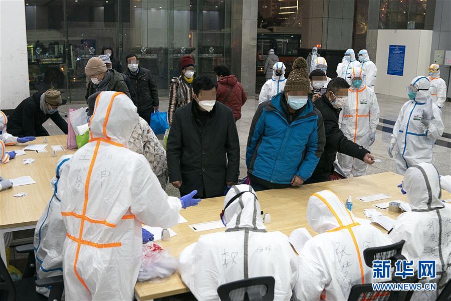 (新華全媒頭條·圖文互動(dòng))(7)托舉生命的方舟——方艙醫(yī)院建設(shè)記