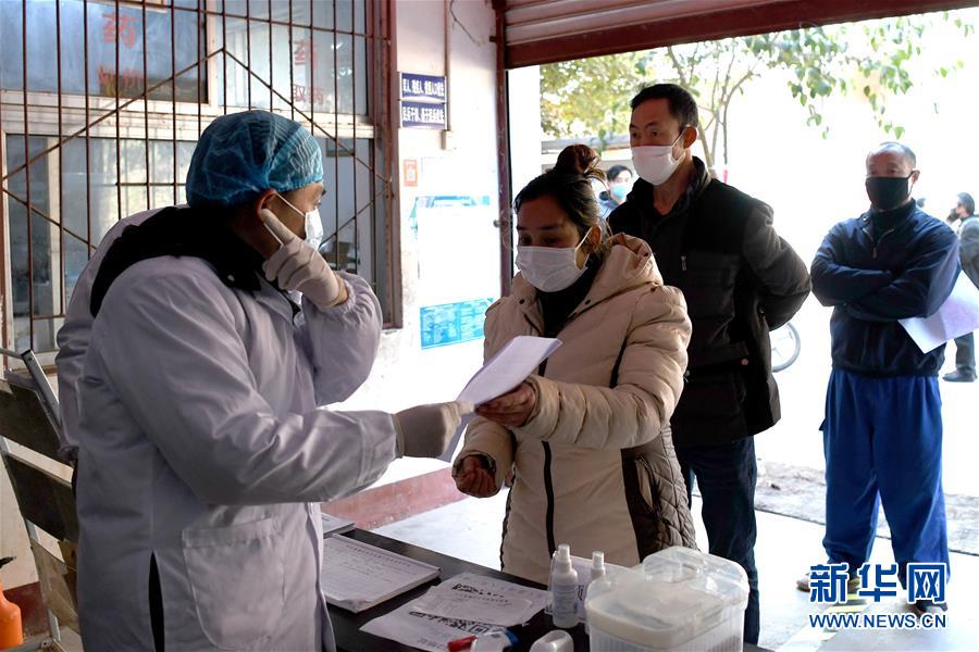 （抓好經(jīng)濟(jì)發(fā)展 應(yīng)對(duì)復(fù)雜局面&middot;圖文互動(dòng)）（3）2500萬農(nóng)民工如何安全返崗？&mdash;&mdash;農(nóng)民工大省四川復(fù)工觀察