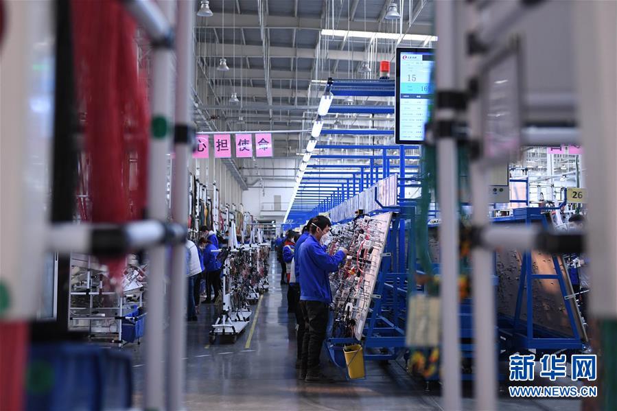 (聚焦疫情防控·圖文互動)(3)用疫情“防控線”守衛(wèi)企業(yè)“生命線”——長春復(fù)工企業(yè)防控一線見聞