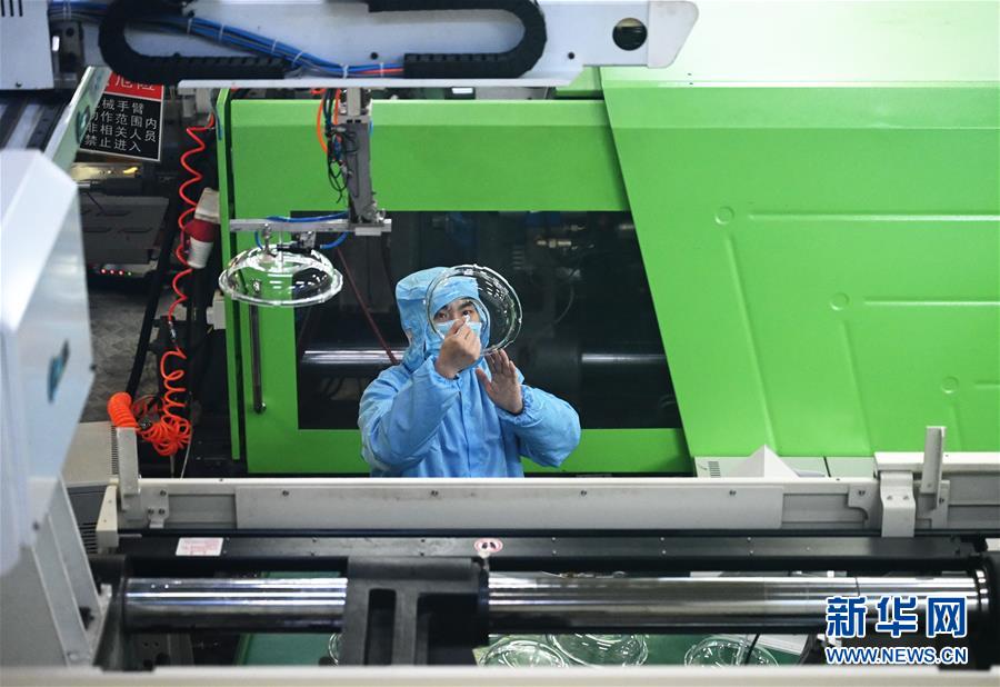 （來自經(jīng)濟(jì)前沿的故事&middot;企業(yè)復(fù)工復(fù)產(chǎn)&middot;圖文互動(dòng)）（4）&ldquo;危機(jī)中發(fā)現(xiàn)新商機(jī)&rdquo;&mdash;&mdash;中國科技制造企業(yè)復(fù)工復(fù)產(chǎn)觀察