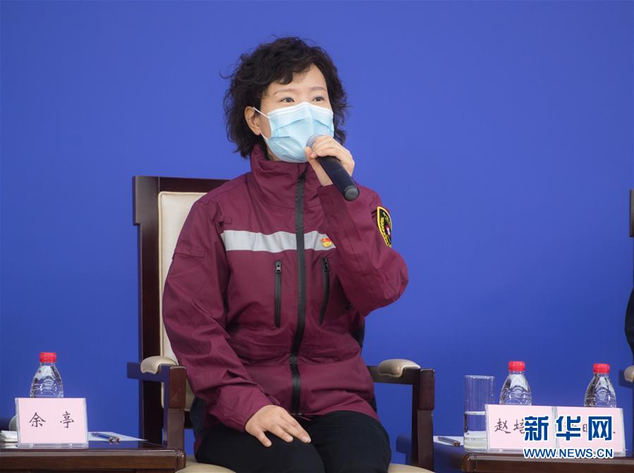 (聚焦疫情防控·新華視界)(2)國新辦舉行武漢疫情防控一線普通工作者講述團(tuán)結(jié)奮戰(zhàn)故事記者見面會(huì)