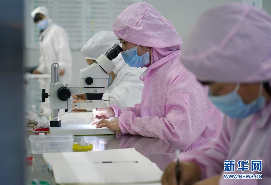 （決戰(zhàn)決勝脫貧攻堅&middot;圖文互動）（2）秦巴山區(qū)：戰(zhàn)疫戰(zhàn)貧，兩場仗都要打贏