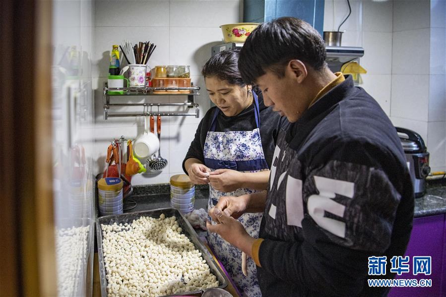 （圖文互動）（6）新春的期盼 別樣的藏歷年&mdash;&mdash;西藏各族群眾迎接藏歷年見聞