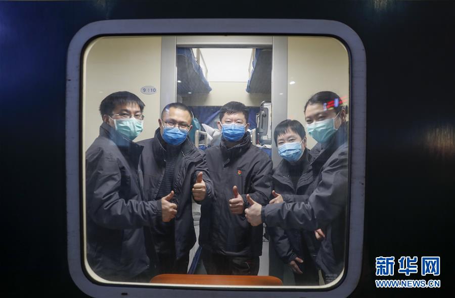 （聚焦疫情防控&middot;對口支援19省份在奮戰(zhàn)&middot;圖文互動）（1）&ldquo;當我們摘下口罩，看到彼此勝利的微笑&rdquo;&mdash;&mdash;重慶對口支援孝感市抗擊疫情紀實