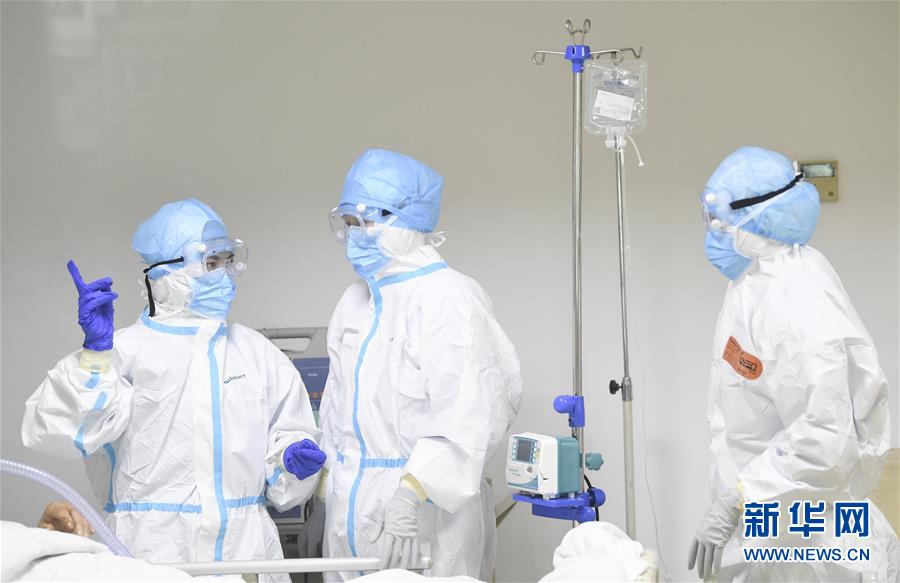 （一線抗疫群英譜&middot;圖文互動）（2）&ldquo;我已躬身入局，勢要共渡難關(guān)!&rdquo;&mdash;&mdash;戰(zhàn)&ldquo;疫&rdquo;一線醫(yī)生黃霞