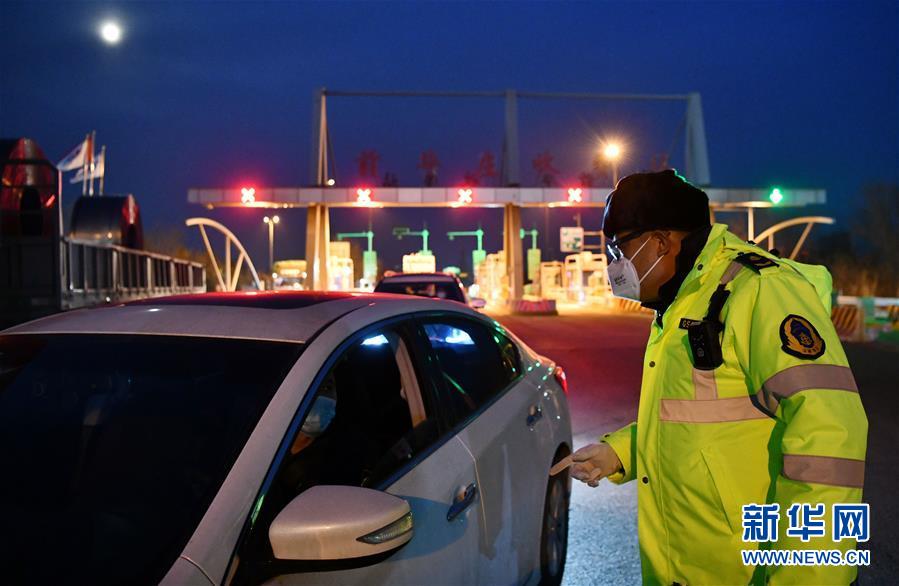 (新華全媒頭條·圖文互動(dòng))(3)瓣瓣同心共崢嶸——京津冀努力答好抗疫“附加題”交上協(xié)同“期中卷”