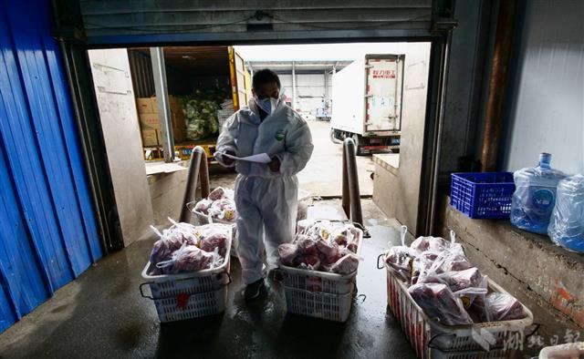 2082856_(新媒體組圖附視頻)應(yīng)急車(chē)隊(duì)司_3.jpg 2082856_(新媒體組圖附視頻)應(yīng)急車(chē)隊(duì)司_3.jpg