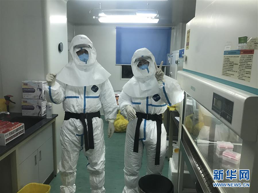 (一線抗疫群英譜·圖文互動(dòng))(4)三千里馳援的“病毒偵察兵”