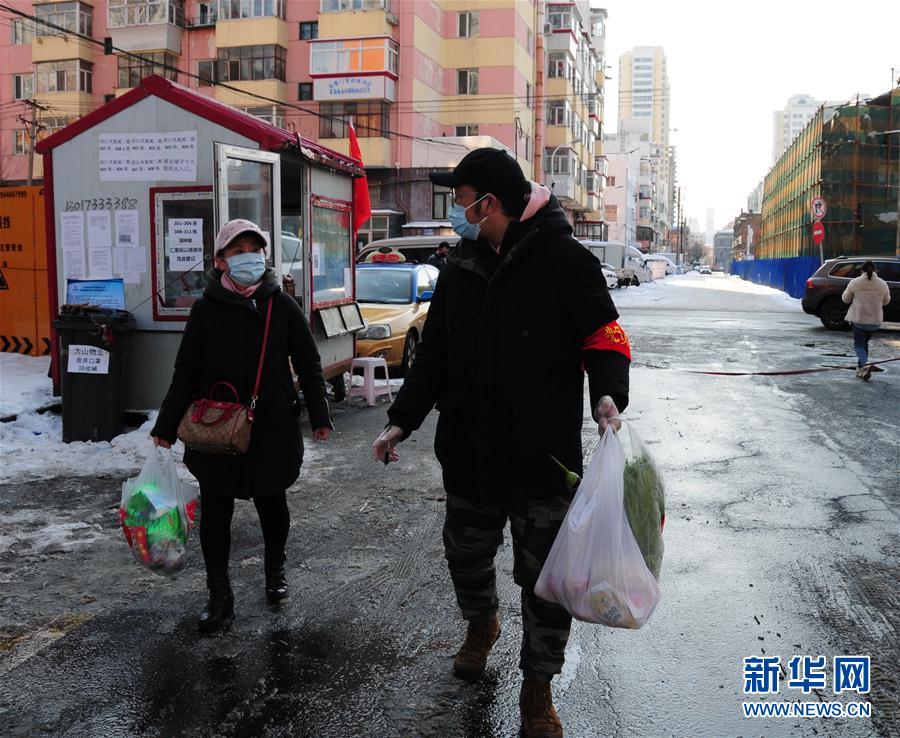 （聚焦疫情防控&middot;圖文互動(dòng)）（1）不知你是誰(shuí)，知你為了誰(shuí)&mdash;&mdash;社區(qū)戰(zhàn)&ldquo;疫&rdquo;志愿者群像