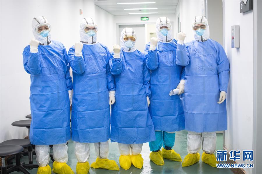 （新華全媒頭條&middot;圖文互動）（6）赤子之歌&mdash;&mdash;記奮戰(zhàn)在抗疫一線的90后白衣戰(zhàn)士
