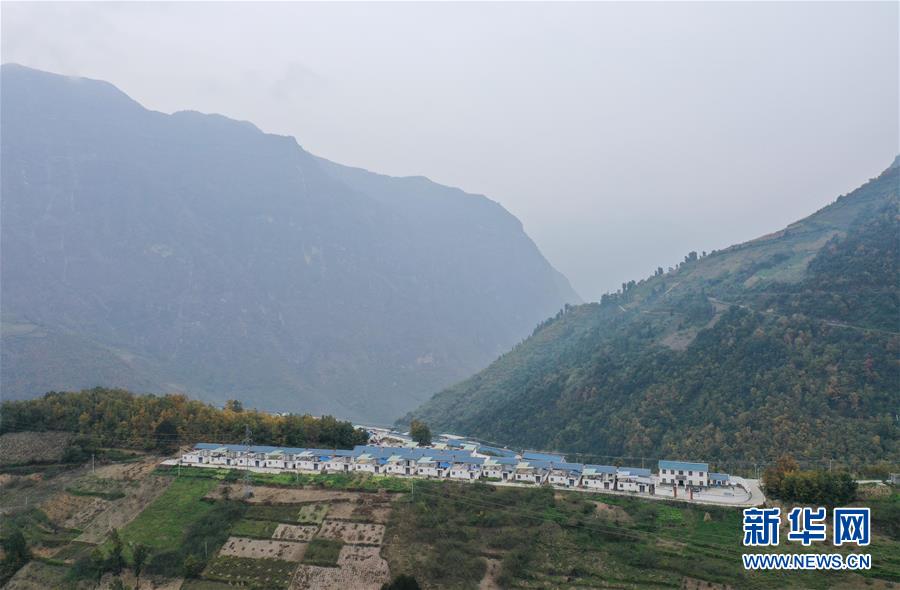 （決戰(zhàn)決勝脫貧攻堅(jiān)&middot;圖文互動(dòng)）（3）幸福村里的&ldquo;窮支書(shū)&rdquo;