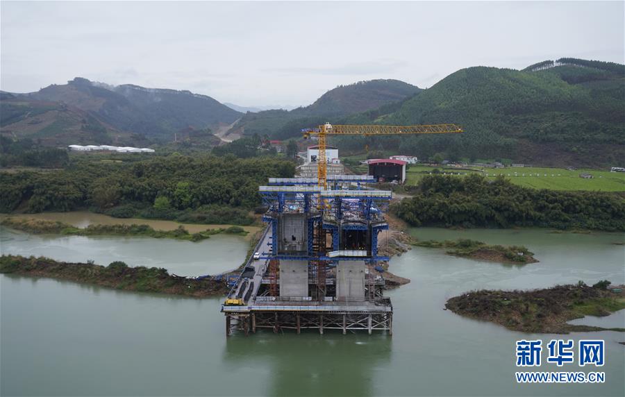 （聚焦復工復產(chǎn)&middot;圖文互動）（1）廣西重大項目融河高速公路復工加快推進建設