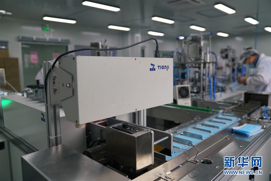 （聚焦疫情防控&middot;圖文互動）（1）口罩機(jī)&ldquo;微創(chuàng)新&rdquo;里的工匠精神