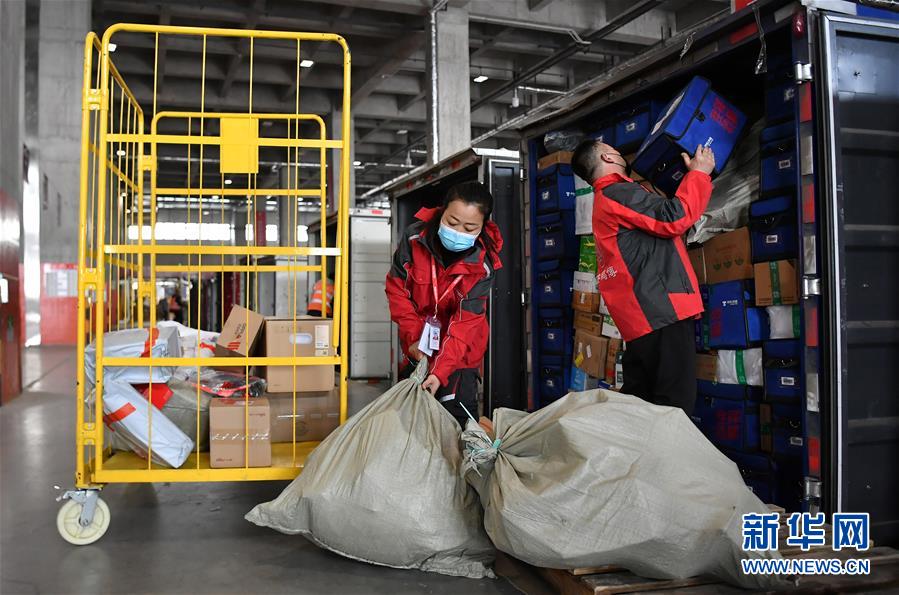 （新華全媒頭條&middot;圖文互動）（11）暢通復工復產(chǎn)&ldquo;生命線&rdquo;&mdash;&mdash;全國恢復正常交通運輸秩序