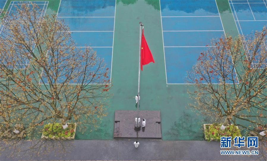 （新華全媒頭條&middot;圖文互動）（6）春天里的瑯瑯書聲━━部分地方學(xué)校開學(xué)見聞