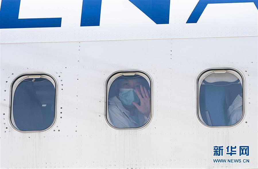 （新華全媒頭條&middot;圖文互動）（7）最美逆行者，武漢永遠記得你！&mdash;&mdash;首批援鄂醫(yī)療隊返程紀實