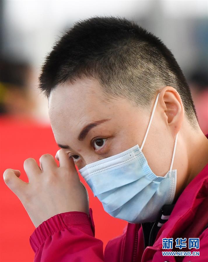 （新華全媒頭條&middot;圖文互動）（11）最美逆行者，武漢永遠記得你！&mdash;&mdash;首批援鄂醫(yī)療隊返程紀實