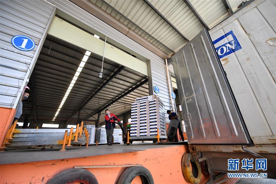 （聚焦復(fù)工復(fù)產(chǎn)&middot;圖文互動）（4）記者手記：戰(zhàn)&ldquo;疫&rdquo;中增長，這些企業(yè)做對了什么？