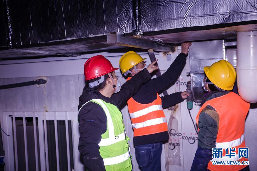 （一線抗疫群英譜&middot;圖文互動）（2）羅文浩：&ldquo;女兒，你的名字里有溫暖，有榮光！&rdquo;