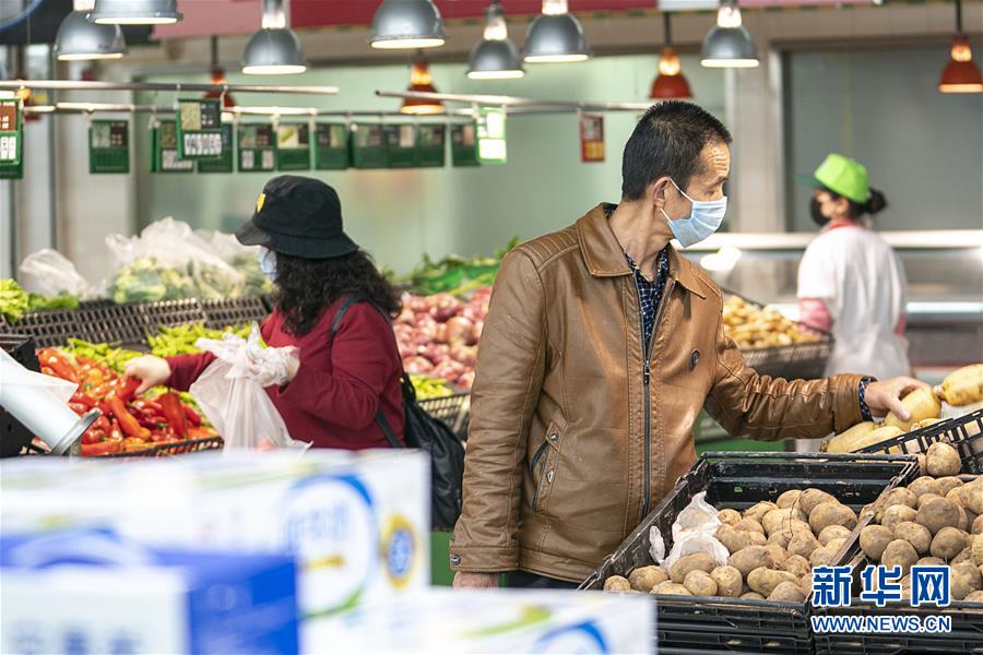 （新華全媒頭條&middot;圖文互動）（10）在艱難中重啟 在陣痛中復(fù)蘇&mdash;&mdash;湖北推動安全有序復(fù)工復(fù)產(chǎn)掃描
