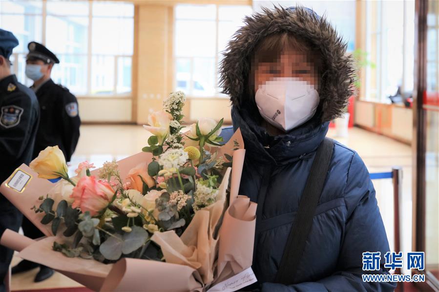 （聚焦疫情防控&middot;圖文互動）（2）托舉生命的競速&mdash;&mdash;黑龍江集中救治新冠肺炎重癥患者紀(jì)實(shí)