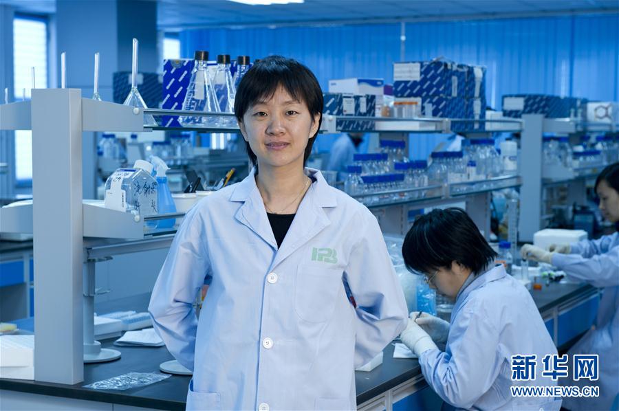 （習近平致敬的戰(zhàn)&ldquo;疫&rdquo;英雄&middot;科技工作者篇&middot;圖文互動）（1）他們，爭分奪秒與病魔較量