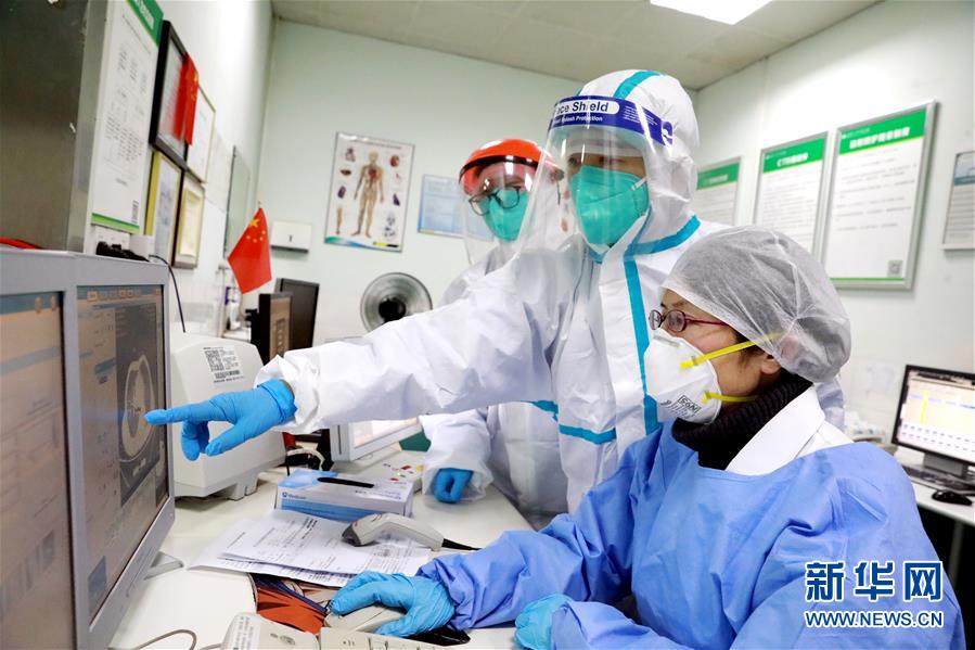 （新華全媒頭條&middot;習近平致敬的戰(zhàn)&ldquo;疫&rdquo;英雄&middot;武漢人民篇&middot;圖文互動）（6）壯哉，大武漢&mdash;&mdash;獻給英雄的武漢人民