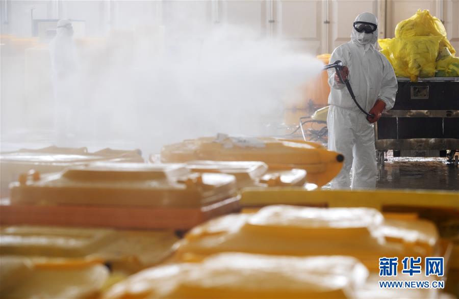 （聚焦疫情防控&middot;圖文互動(dòng)）（5）&ldquo;隱蔽&rdquo;防線(xiàn)上的阻擊戰(zhàn)&mdash;&mdash;武漢醫(yī)療廢物處理從&ldquo;全線(xiàn)告急&rdquo;到&ldquo;日產(chǎn)日清&rdquo; 