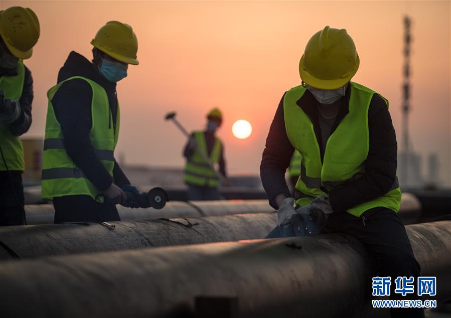 （新華全媒頭條&middot;圖文互動）（6）致敬&ldquo;沉默的英雄&rdquo;&mdash;&mdash;記武漢火神山雷神山醫(yī)院的建設(shè)者