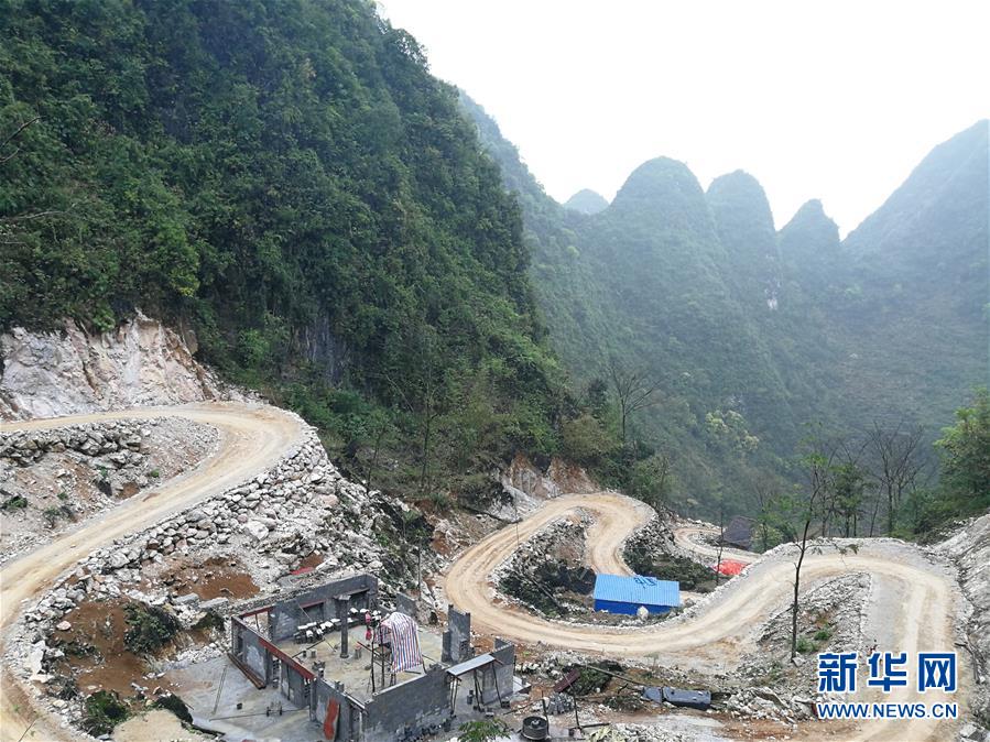 (在習近平新時代中國特色社會主義思想指引下——新時代新作為新篇章·習近平總書記關(guān)切事·圖文互動)(7)啃下最后的硬骨頭——脫貧攻堅掛牌督戰(zhàn)進行時