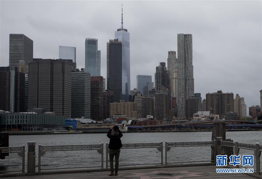 （國際&middot;圖文互動(dòng)）（2）疫情重創(chuàng)美國經(jīng)濟(jì)