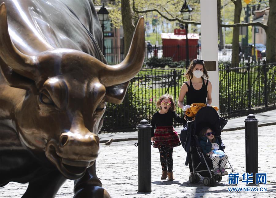 （國際&middot;圖文互動(dòng)）（6）疫情重創(chuàng)美國經(jīng)濟(jì)