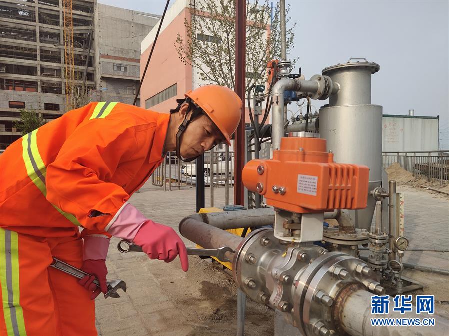 （新華全媒頭條&middot;圖文互動(dòng)）（8）這個(gè)春天，追尋奮斗者的腳步&mdash;&mdash;寫在2020年&ldquo;五一&rdquo;國際勞動(dòng)節(jié)到來之際