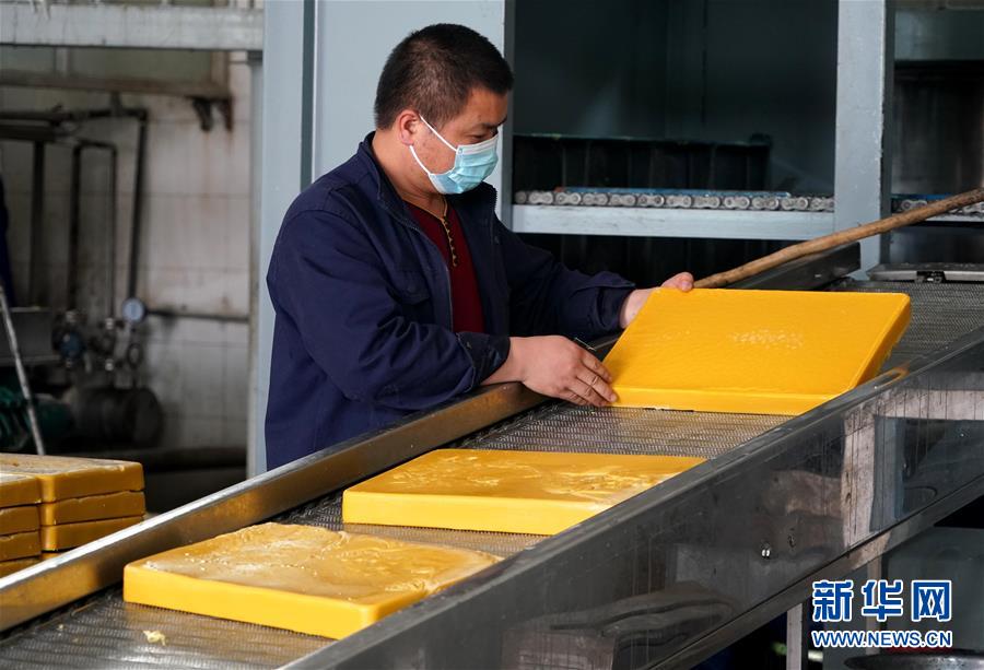 （來(lái)自一線的調(diào)查報(bào)告&middot;圖文互動(dòng)）（8）搶出一個(gè)身位謀發(fā)展&mdash;&mdash;河南許昌經(jīng)濟(jì)復(fù)蘇見(jiàn)聞