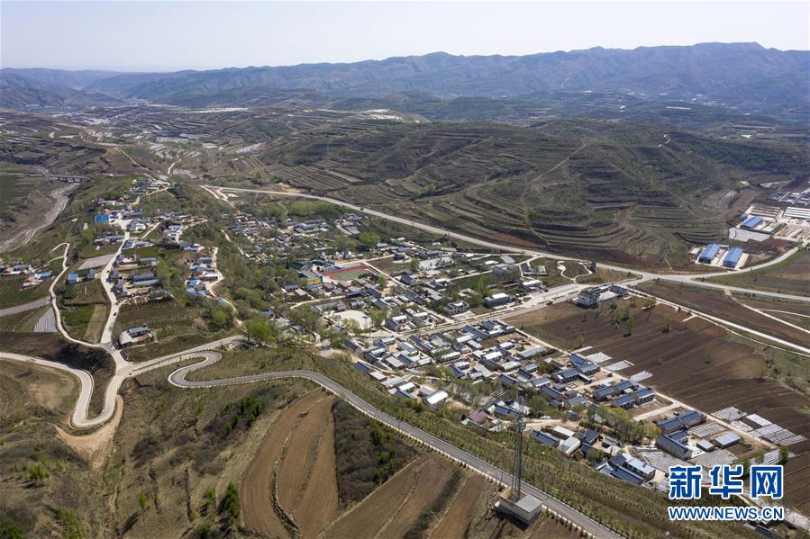 （新華全媒頭條&middot;圖文互動）（4）初夏，循著總書記的腳步探訪產(chǎn)業(yè)扶貧新事