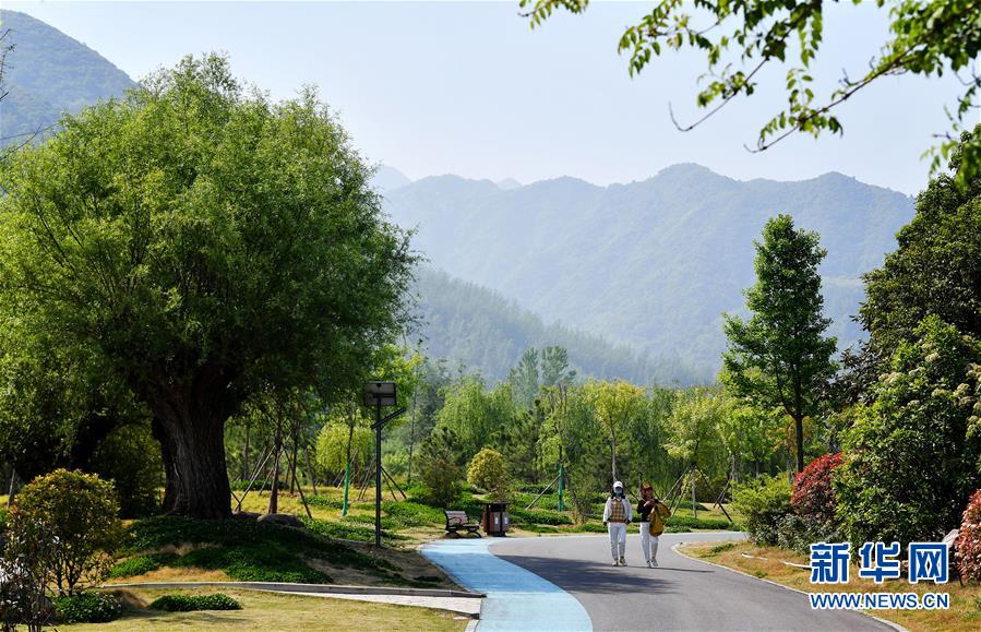 （新華全媒頭條&middot;圖文互動）（8）循著習(xí)近平總書記的足跡，感受那山那水