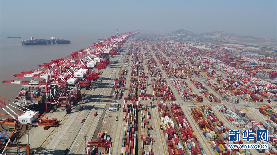 (新華全媒頭條·兩會(huì)精神看落實(shí)·圖文互動(dòng))(9)培育新機(jī) 開(kāi)辟新局——落實(shí)全國(guó)兩會(huì)精神激發(fā)經(jīng)濟(jì)發(fā)展新動(dòng)能述評(píng)