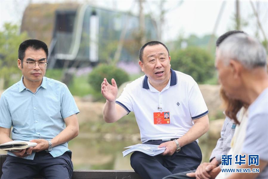 （新華全媒頭條&middot;兩會精神看落實&middot;圖文互動）（2）整體謀劃、系統(tǒng)升級、全面提升&mdash;&mdash;落實全國兩會精神織牢織密公共衛(wèi)生防護(hù)網(wǎng)