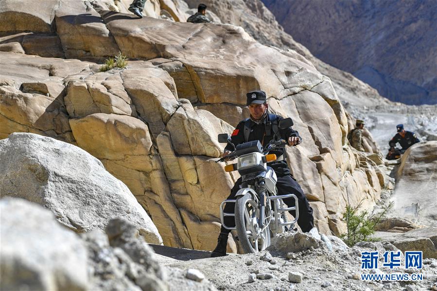 （新華全媒頭條&middot;圖文互動）（12）飛吧，&ldquo;帕米爾雄鷹&rdquo;！