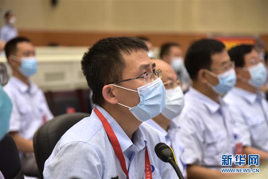 (圖文互動)“我是‘后浪’中的一個水分子”——訪西昌發(fā)射場01指揮員尹相原