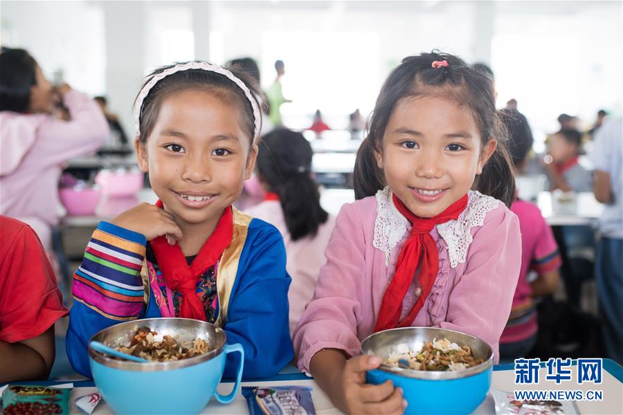 (新華全媒頭條·圖文互動(dòng))(11)“美麗的中國(guó)夢(mèng)屬于你們”——以習(xí)近平同志為核心的黨中央關(guān)心少年兒童工作紀(jì)實(shí)