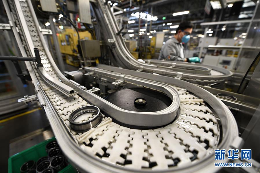 (新華全媒頭條·圖文互動(dòng))(4)穩(wěn)中求進(jìn) 奮勇前進(jìn)——從中央政治局會(huì)議看中國經(jīng)濟(jì)走勢