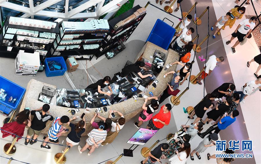 （在習(xí)近平新時(shí)代中國特色社會主義思想指引下&mdash;&mdash;新時(shí)代新作為新篇章&middot;習(xí)近平總書記關(guān)切事&middot;圖文互動(dòng)）（2）感受開放新魅力&mdash;&mdash;海南自由貿(mào)易港建設(shè)開局觀察